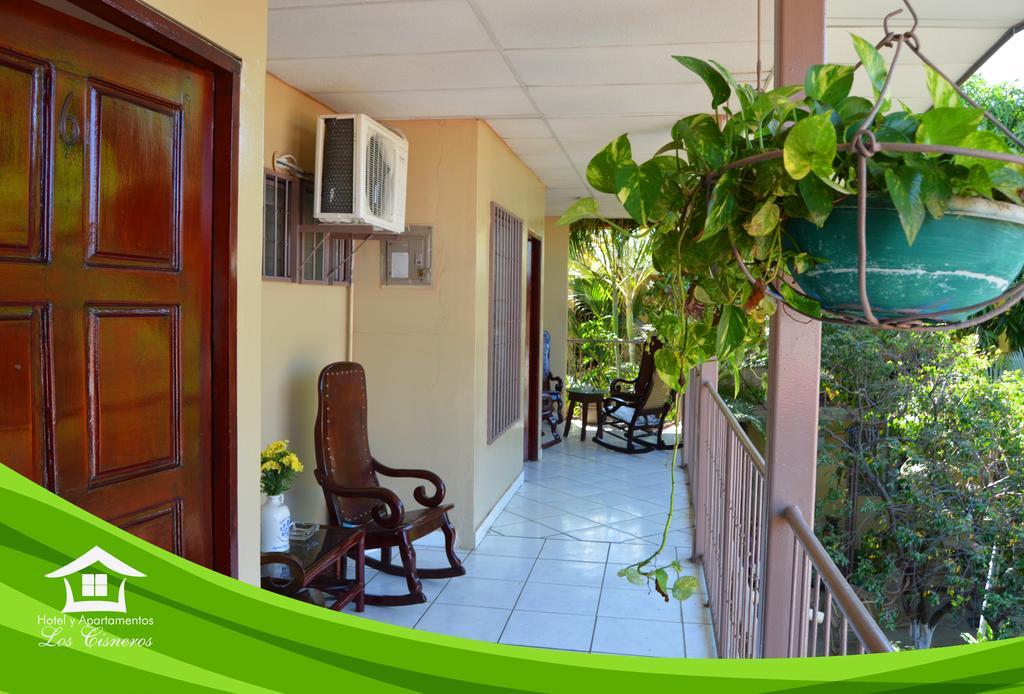 Y Cisneros Hotel Managua