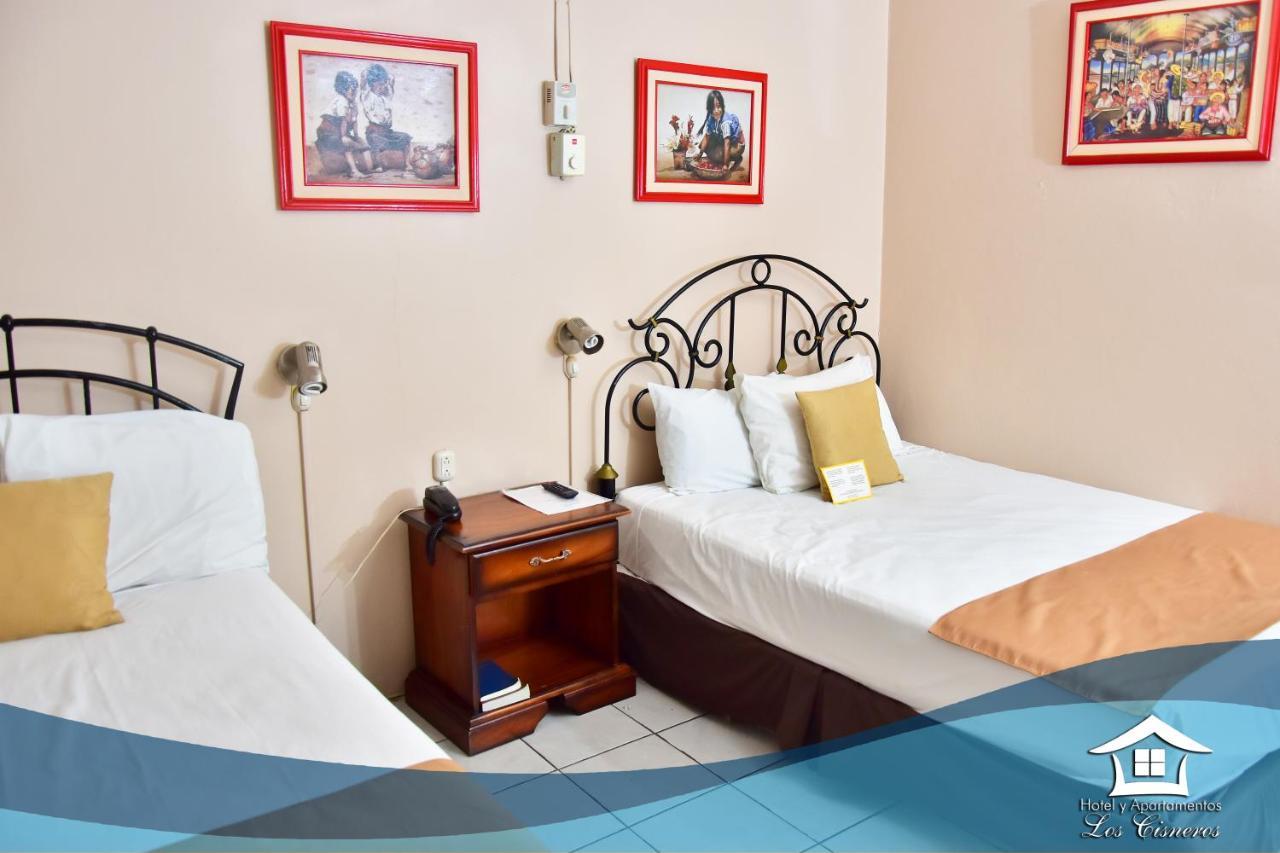 Y Cisneros Hotel Managua